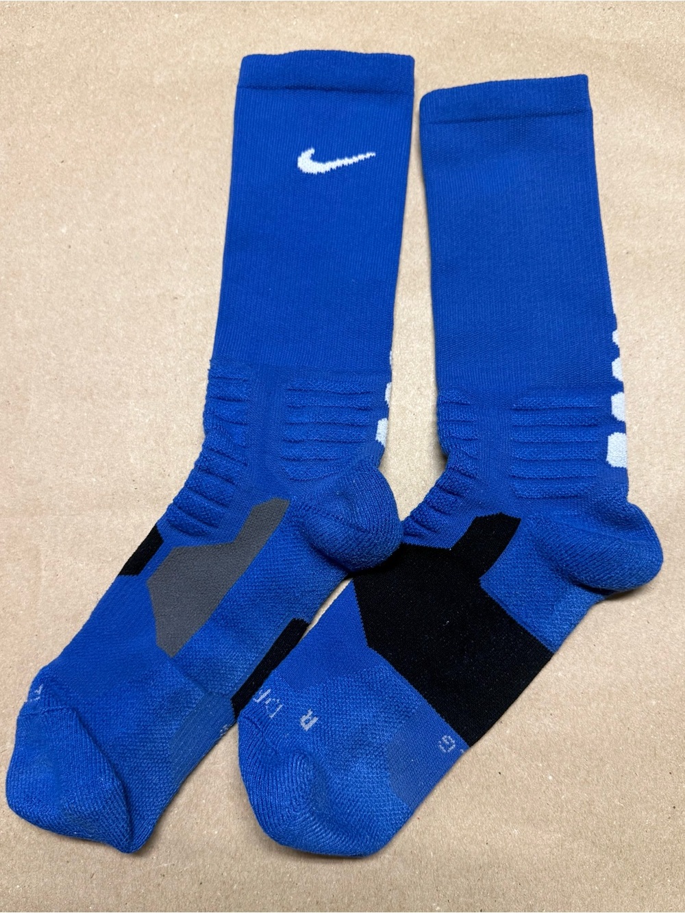 Nike HyperElite Crew L Large Blue Black Men’s 8-12 Basketball Socks Cushion!